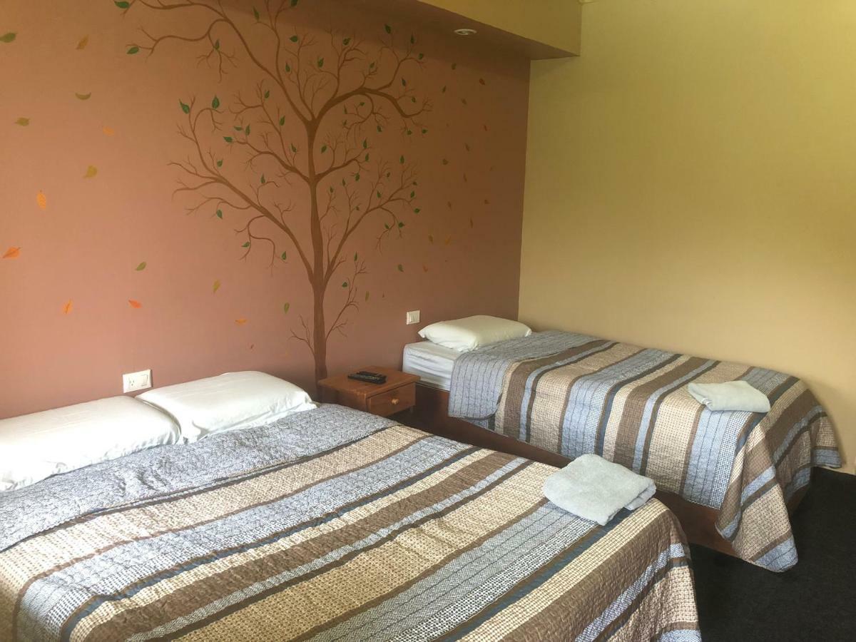 Hotel Uran Rivas Экстерьер фото