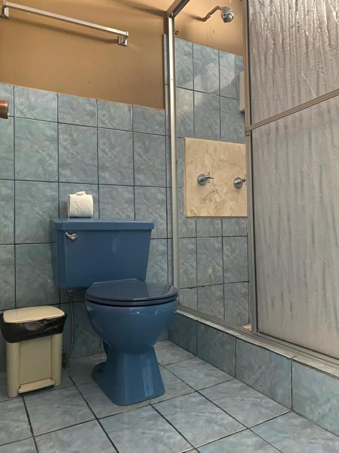 Hotel Uran Rivas Экстерьер фото